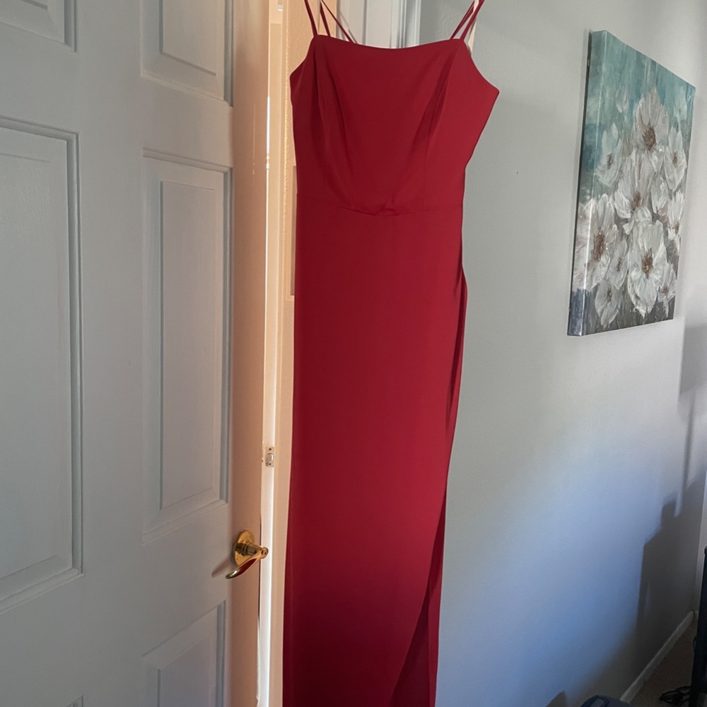 BCBGeneration Long Red Column Dress Spaghetti Straps Zipper Size 8